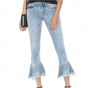 NWT BlankNYC Fancy That Raw Frayed Hem Bell Bottom Jeans